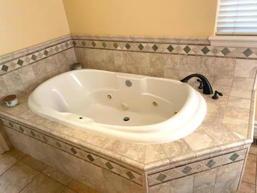 Private Master Suite With Sauna And Bathtub Fair Oaks 外观 照片